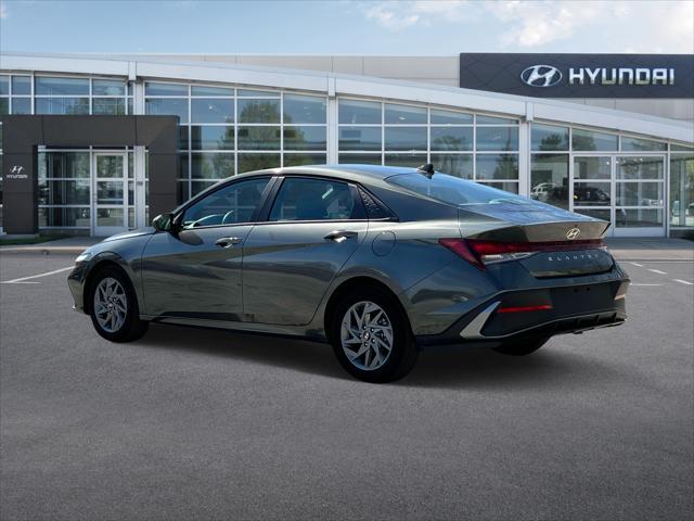 new 2024 Hyundai Elantra car, priced at $20,084