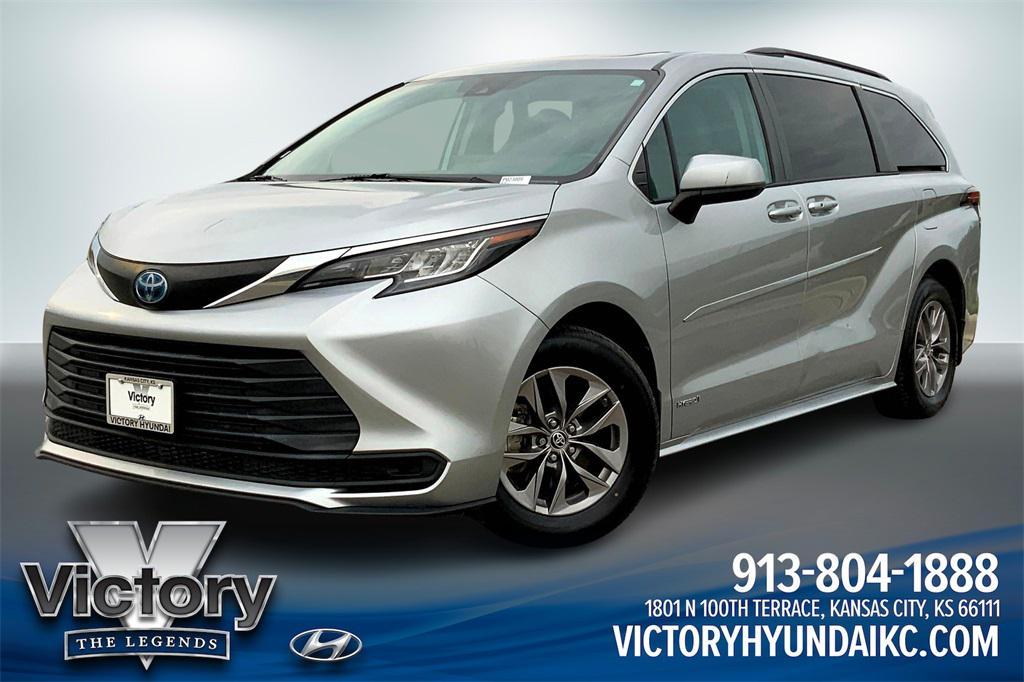 used 2021 Toyota Sienna car, priced at $29,687