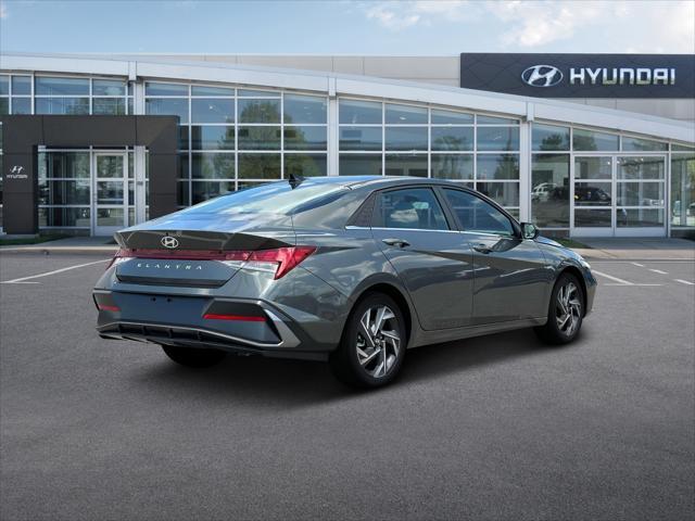 new 2024 Hyundai Elantra car, priced at $21,681