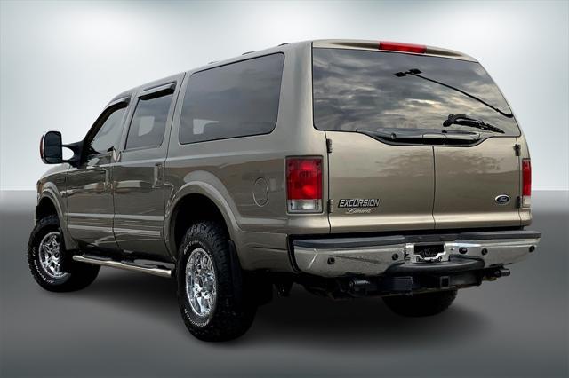 used 2005 Ford Excursion car, priced at $13,995