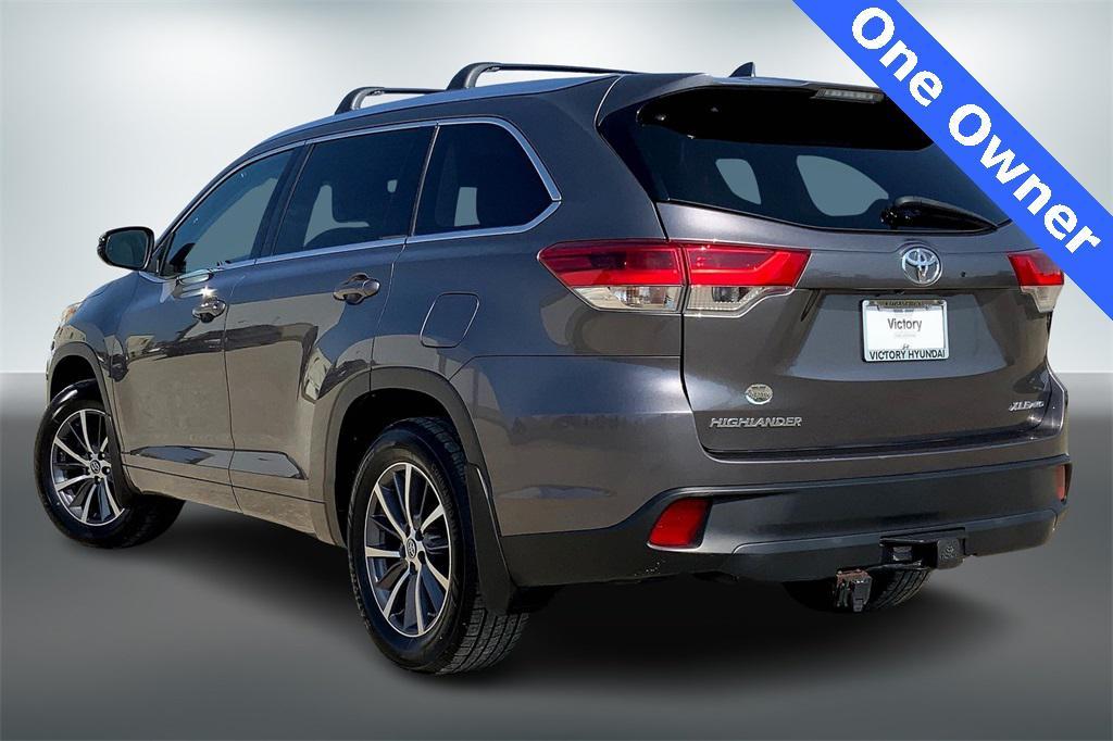 used 2018 Toyota Highlander car, priced at $19,487
