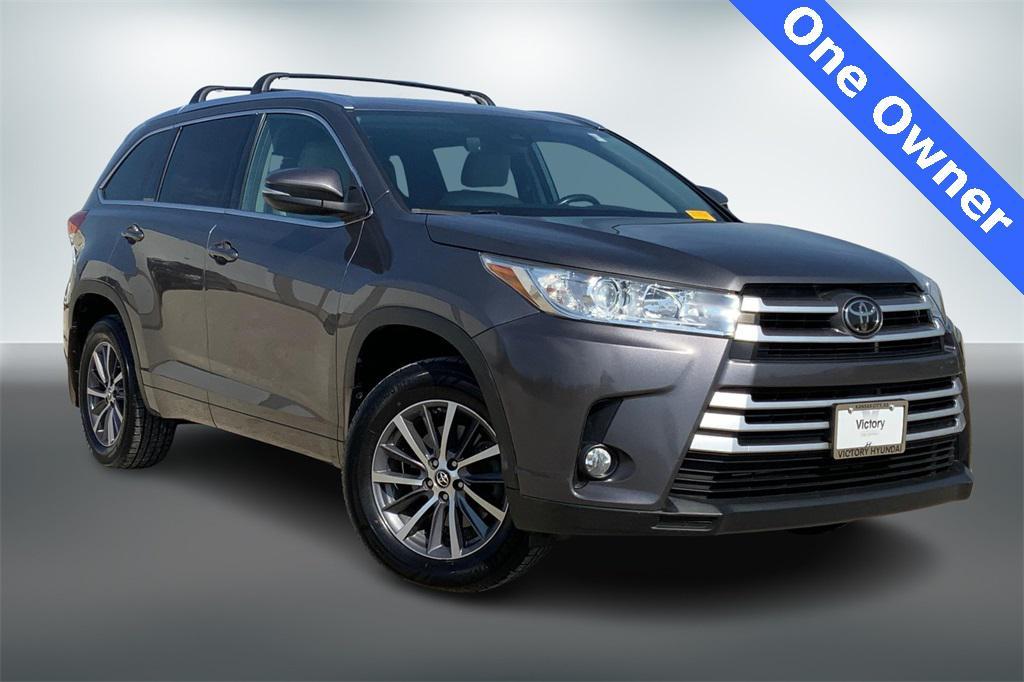 used 2018 Toyota Highlander car, priced at $19,487