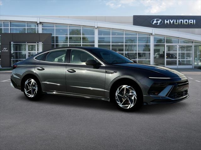 new 2025 Hyundai Sonata car, priced at $31,201