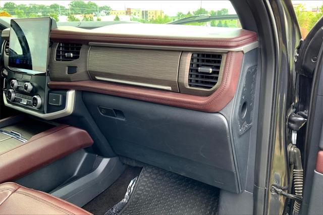 used 2023 Ford Expedition car, priced at $45,555
