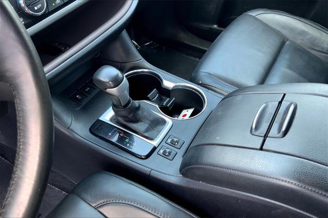 used 2015 Toyota Highlander car, priced at $17,903