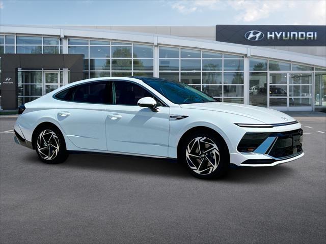 new 2024 Hyundai Sonata car, priced at $30,090