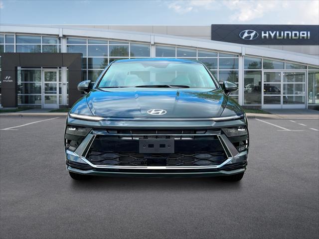 new 2024 Hyundai Sonata car, priced at $28,110