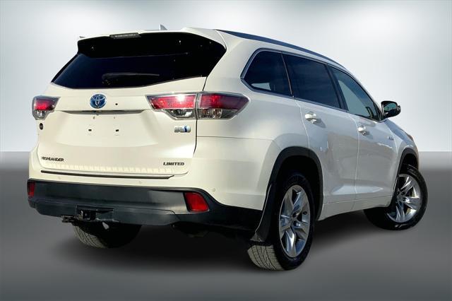 used 2015 Toyota Highlander Hybrid car, priced at $18,995