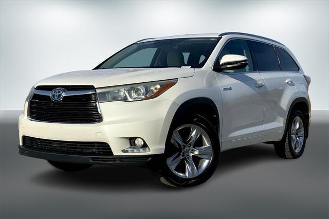 used 2015 Toyota Highlander Hybrid car, priced at $18,995