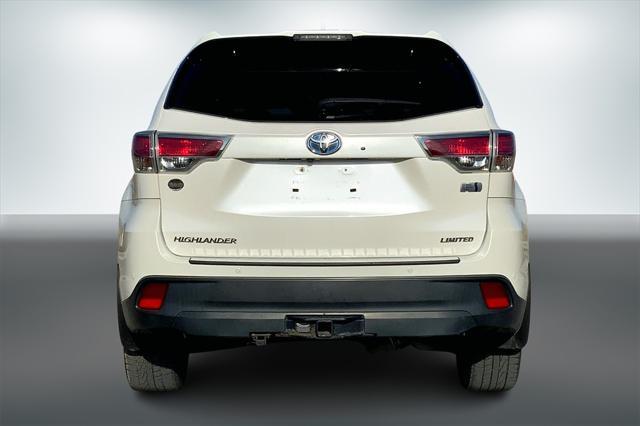 used 2015 Toyota Highlander Hybrid car, priced at $18,995