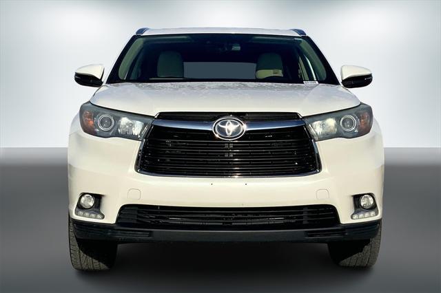 used 2015 Toyota Highlander Hybrid car, priced at $18,995