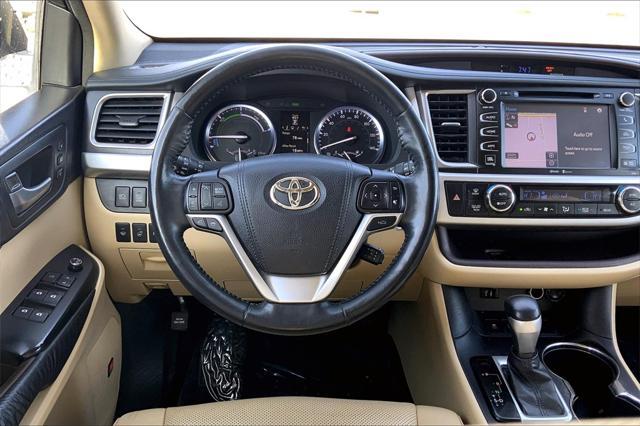 used 2015 Toyota Highlander Hybrid car, priced at $18,995