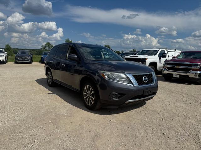 used 2013 Nissan Pathfinder car, priced at $6,115