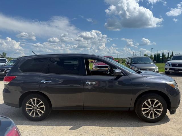 used 2013 Nissan Pathfinder car, priced at $6,115