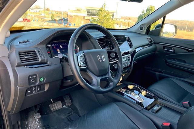 used 2022 Honda Pilot car, priced at $36,995