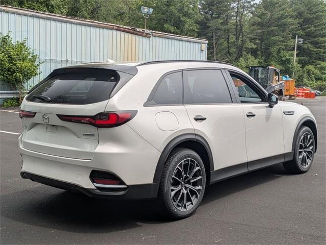 new 2025 Mazda CX-70 car