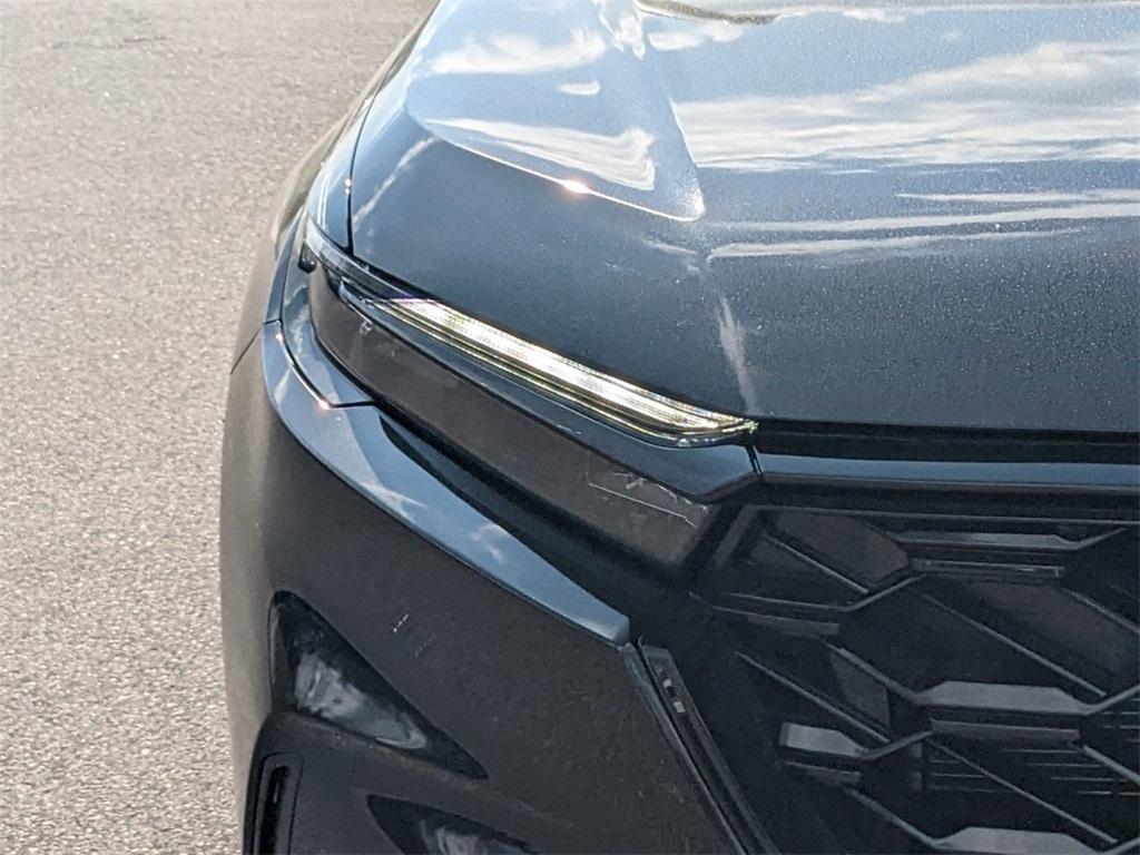 new 2025 Honda CR-V Hybrid car, priced at $38,705