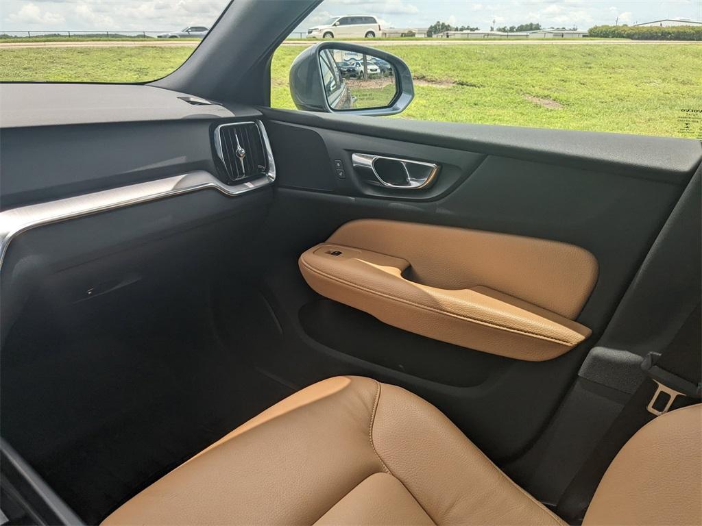 used 2020 Volvo V60 car, priced at $24,690