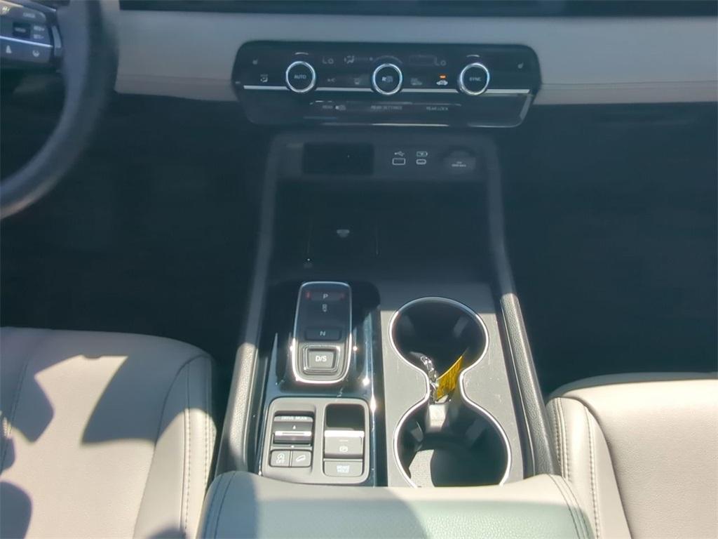 used 2025 Honda Pilot car, priced at $44,900