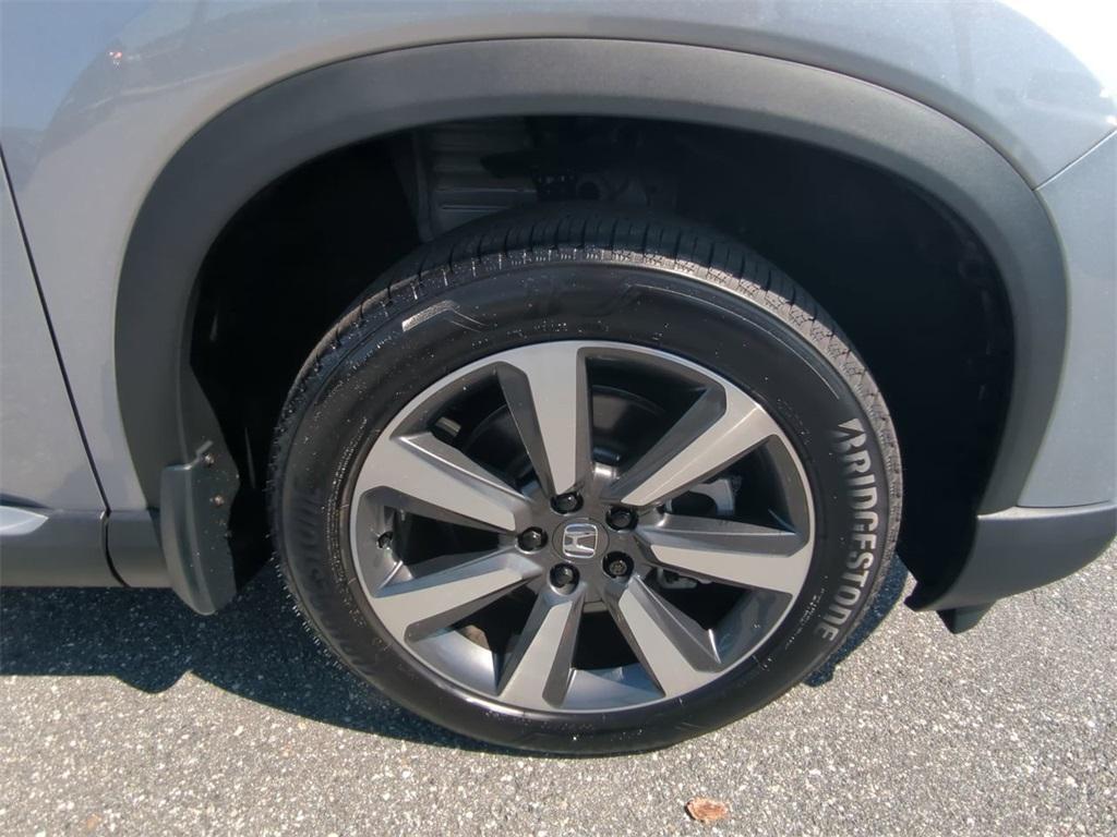 used 2025 Honda Pilot car, priced at $44,900