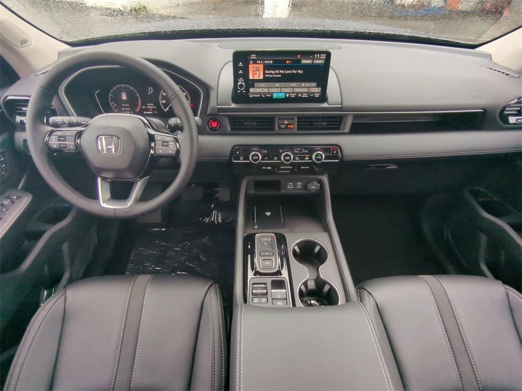 new 2025 Honda Pilot car, priced at $47,085