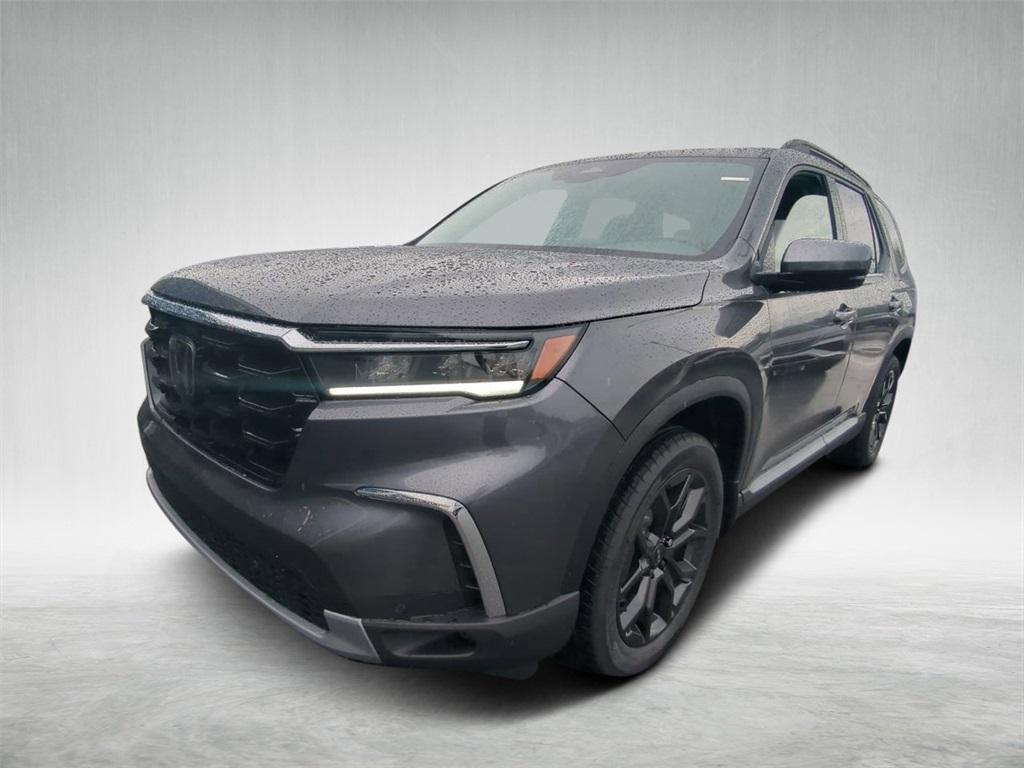 new 2025 Honda Pilot car, priced at $47,085