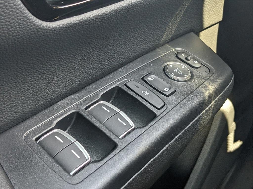 new 2026 Honda CR-V Hybrid car, priced at $40,913