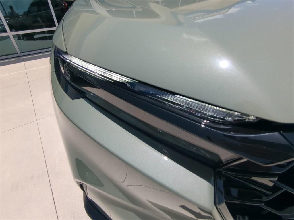 new 2026 Honda CR-V Hybrid car, priced at $38,903