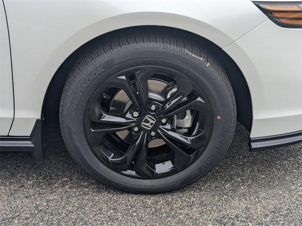 new 2025 Honda Accord car, priced at $30,894