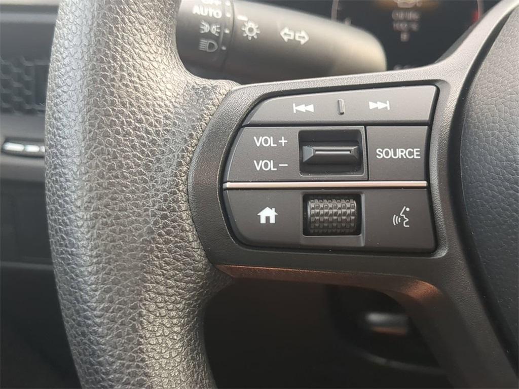 used 2025 Honda CR-V car, priced at $30,918
