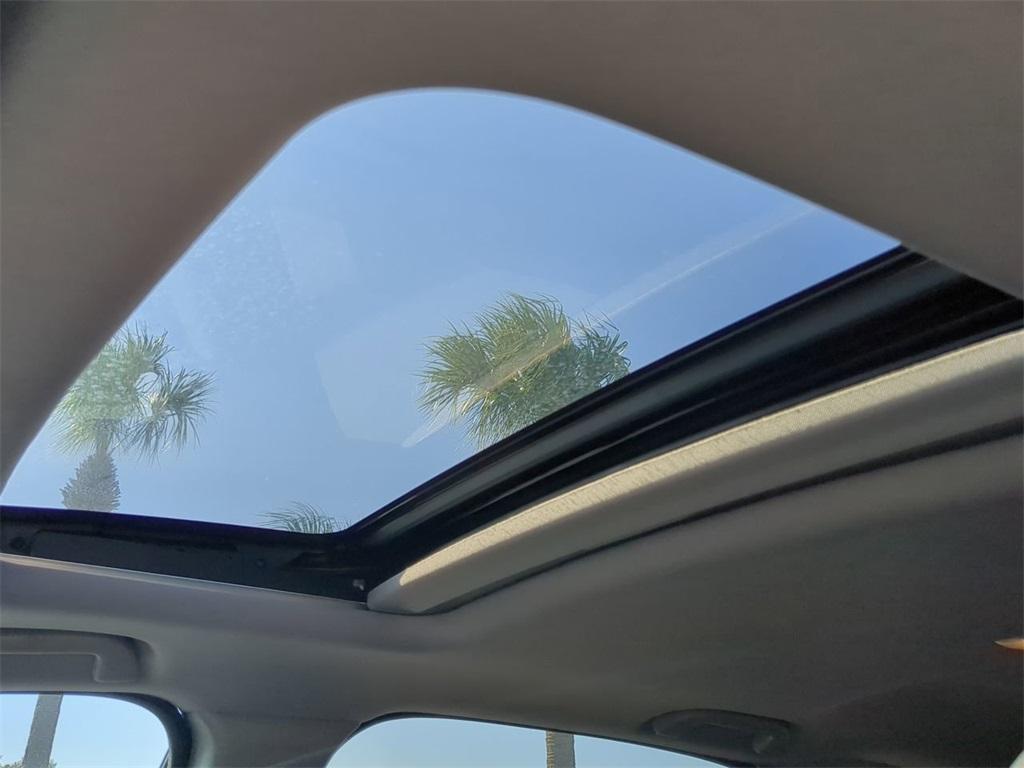 used 2020 Honda CR-V car, priced at $24,933