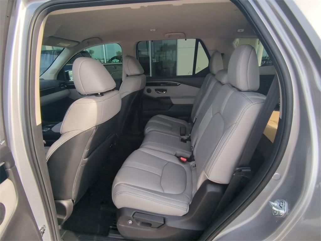 new 2025 Honda Pilot car, priced at $45,093