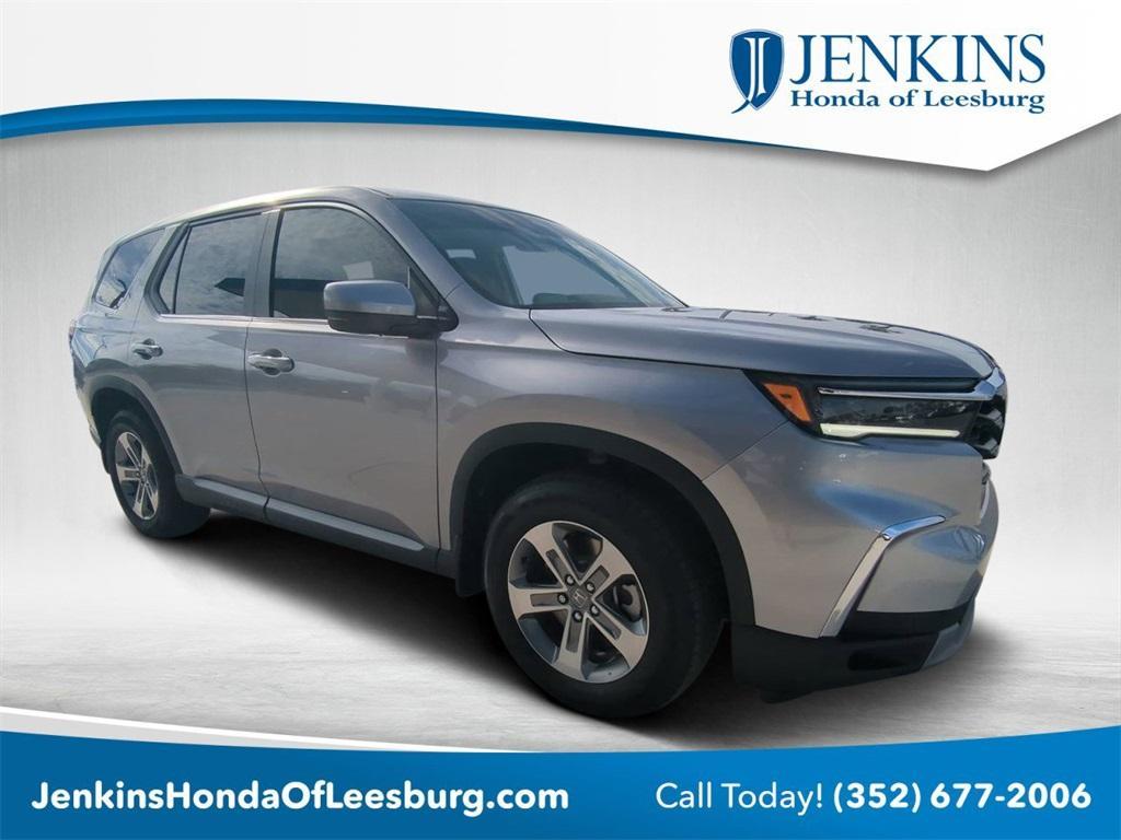 new 2025 Honda Pilot car, priced at $45,093