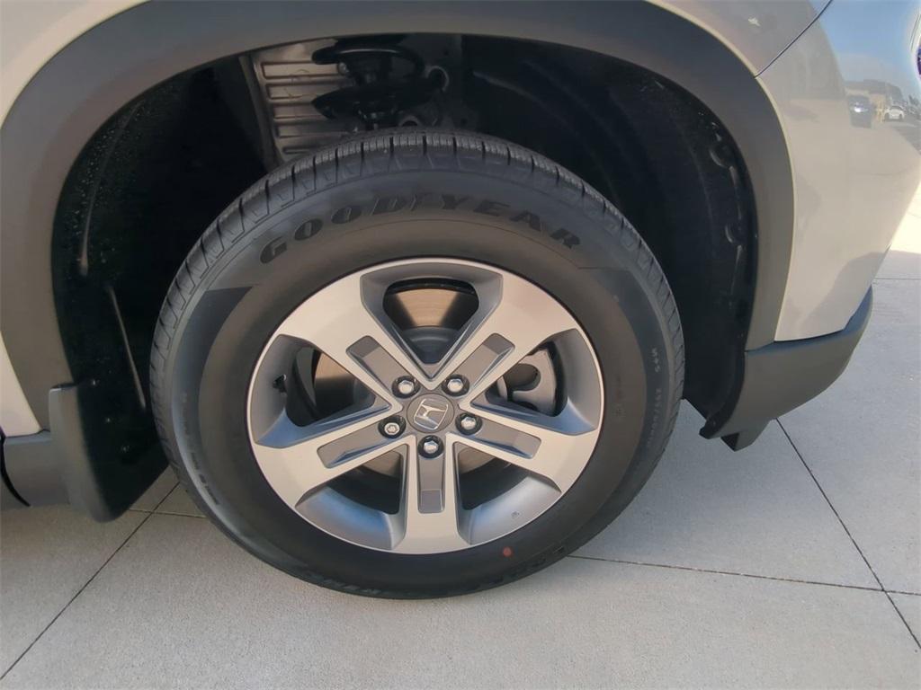 new 2025 Honda Pilot car, priced at $45,093