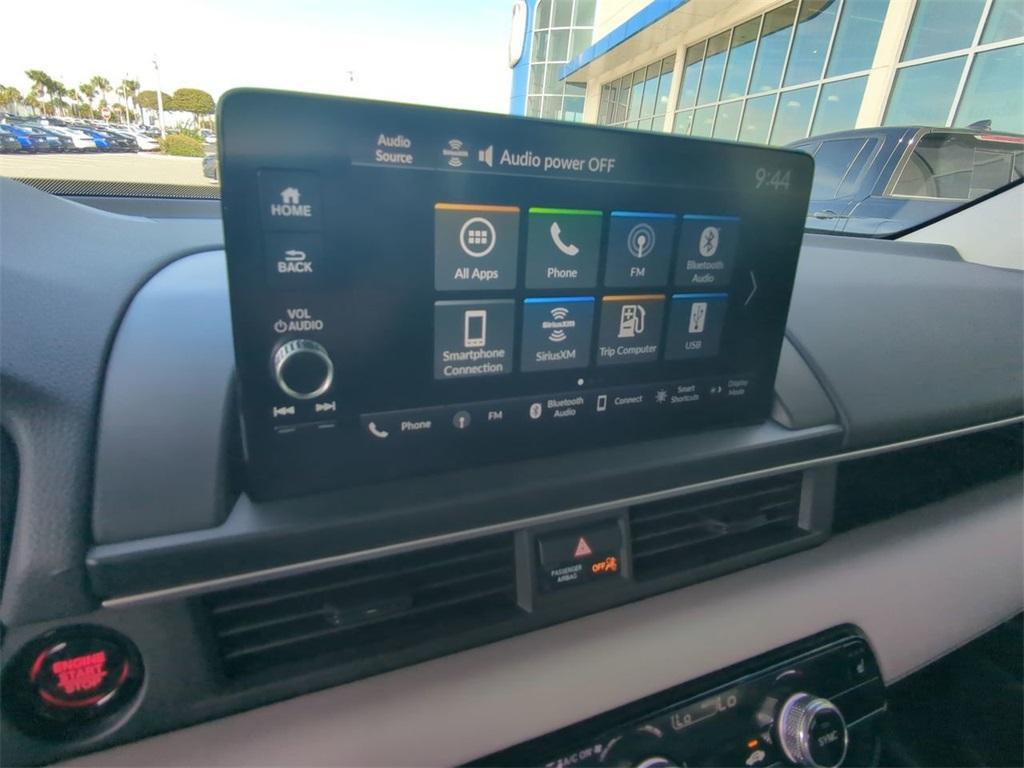 new 2025 Honda Pilot car, priced at $45,093