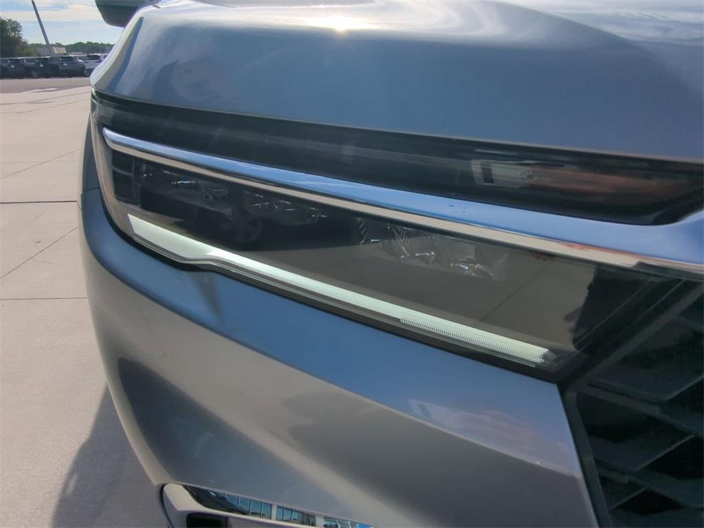 new 2025 Honda Pilot car, priced at $45,093