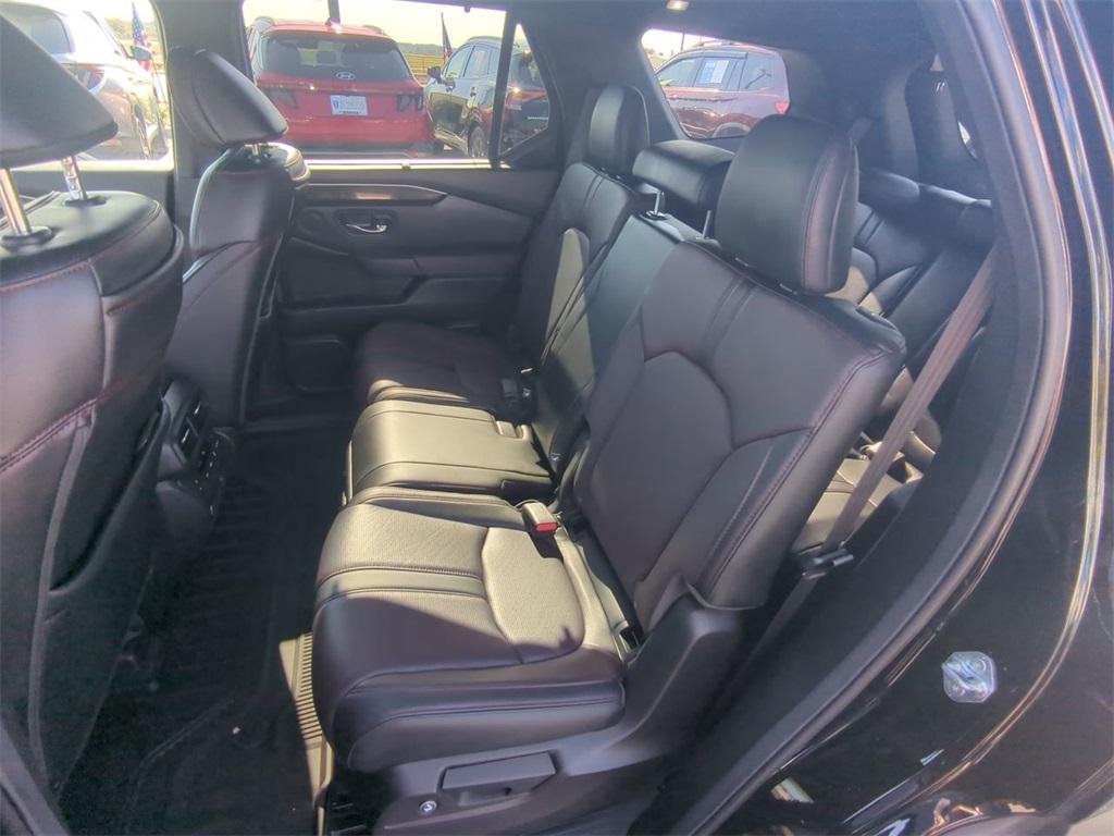 used 2025 Honda Pilot car, priced at $44,769