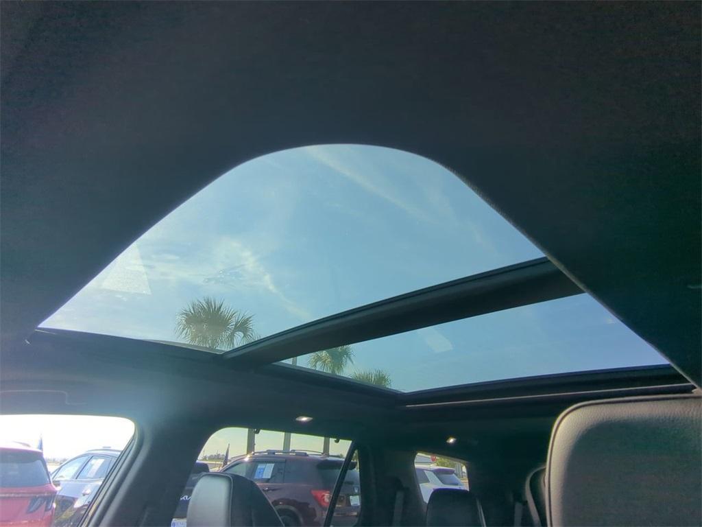 used 2025 Honda Pilot car, priced at $44,769