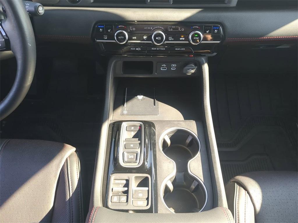 used 2025 Honda Pilot car, priced at $44,769