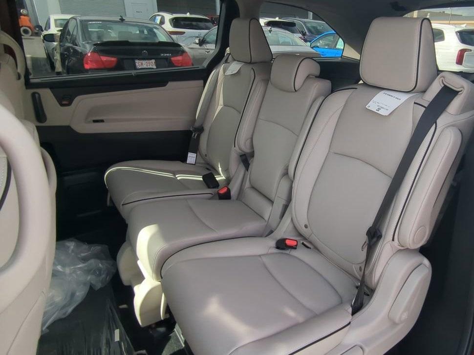 new 2026 Honda Odyssey car, priced at $48,990