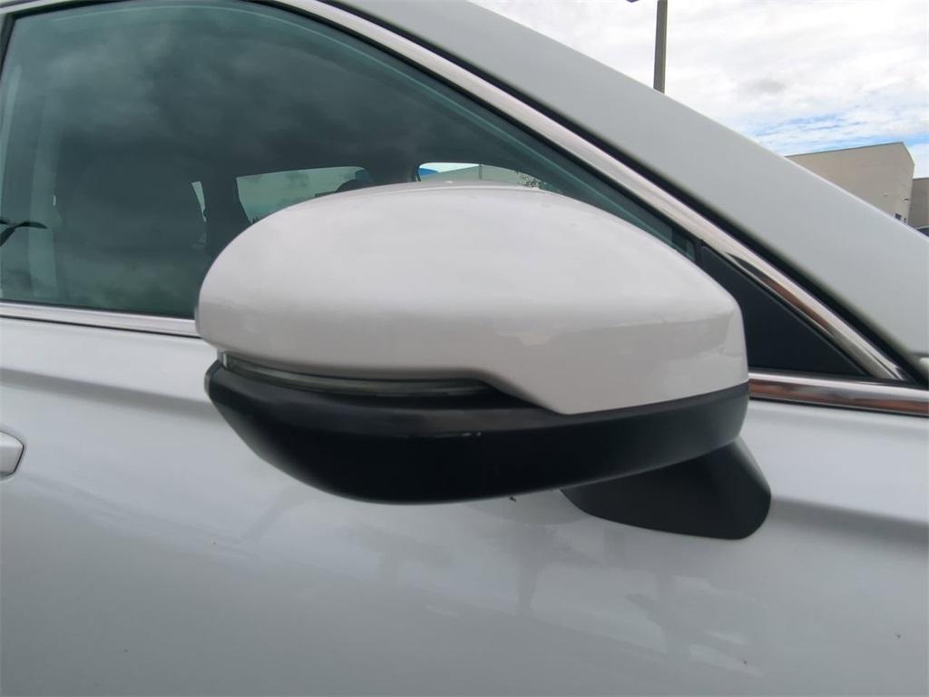 used 2023 Honda CR-V car, priced at $28,760