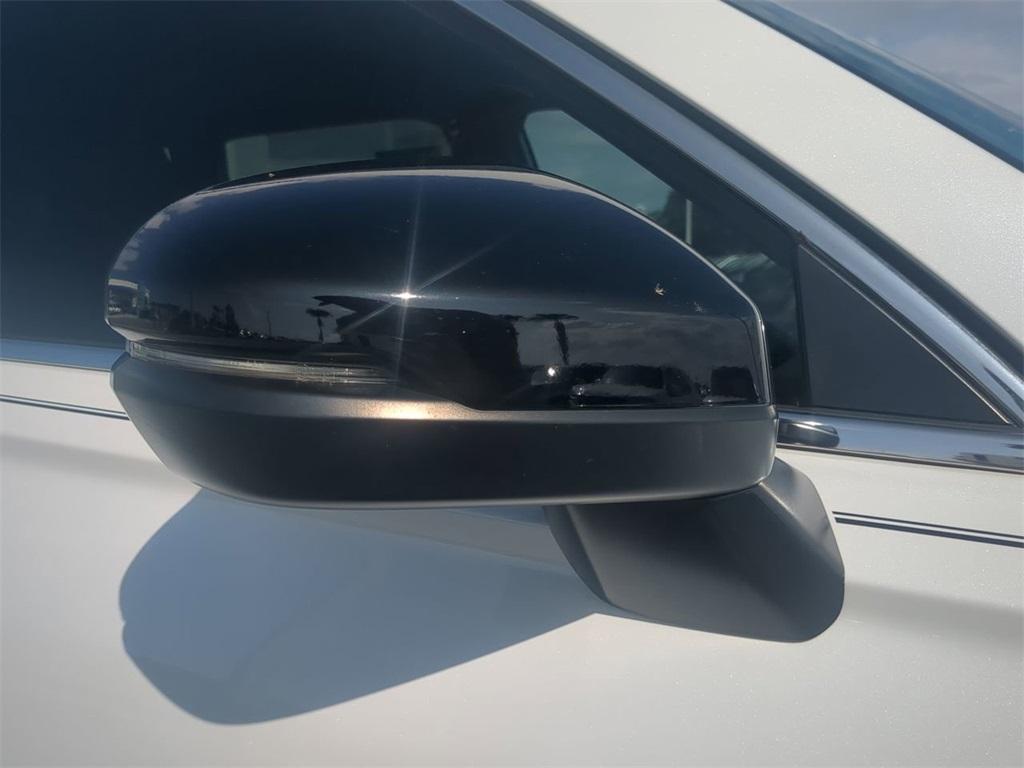 used 2024 Honda CR-V Hybrid car, priced at $33,822