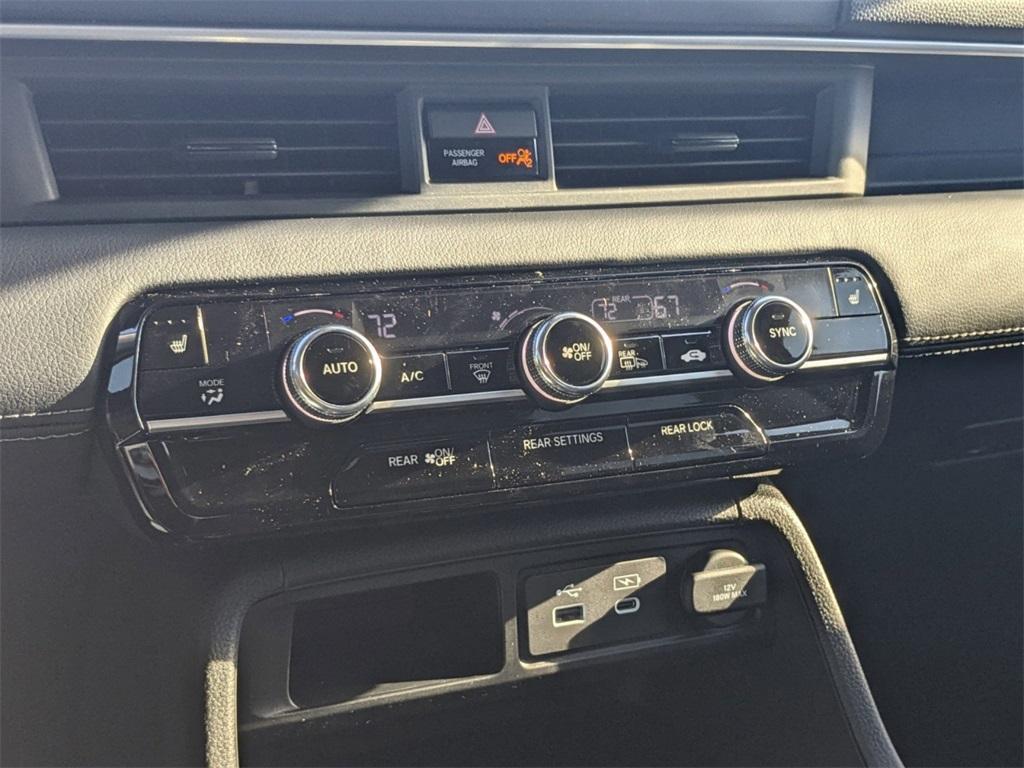 new 2025 Honda Pilot car, priced at $47,955