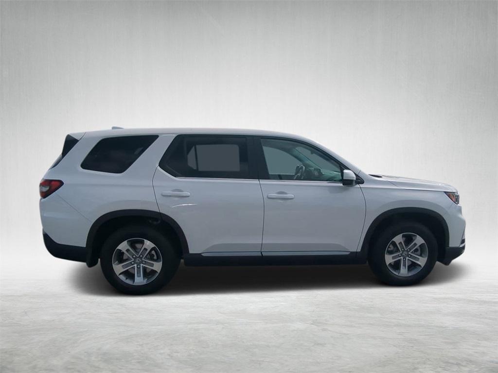 new 2025 Honda Pilot car, priced at $43,538