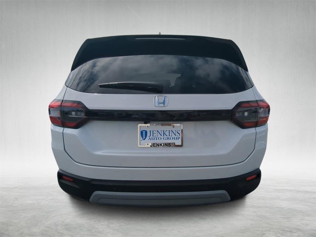 new 2025 Honda Pilot car, priced at $43,538