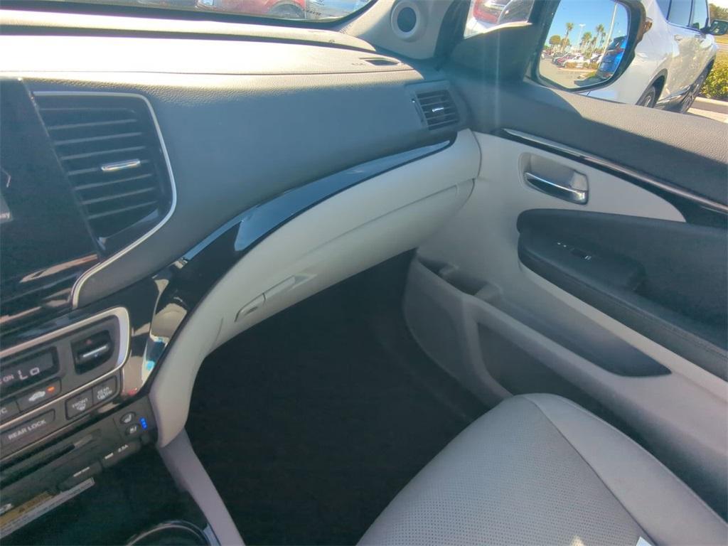 used 2021 Honda Pilot car, priced at $24,743