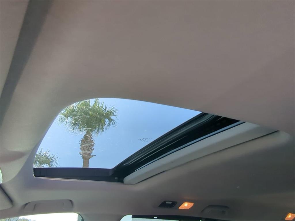 used 2024 Honda Odyssey car, priced at $33,293