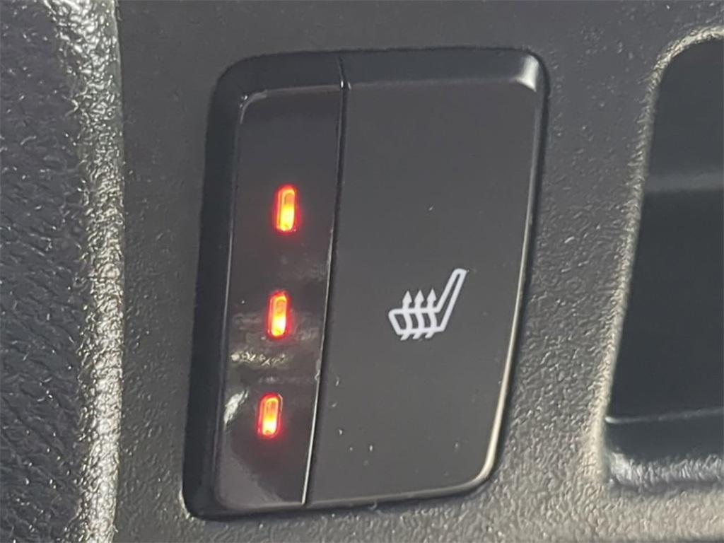 used 2022 Honda Pilot car, priced at $27,627