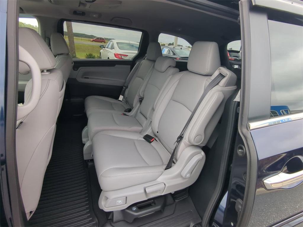 used 2024 Honda Odyssey car, priced at $43,250