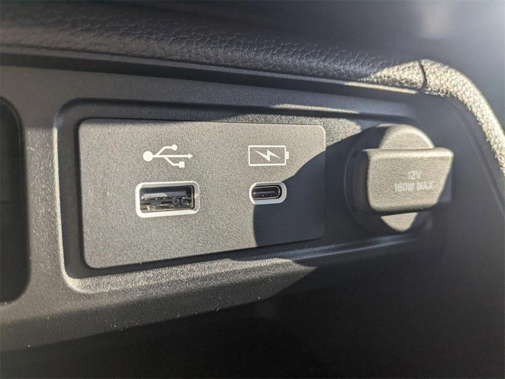 new 2025 Honda Pilot car, priced at $46,004